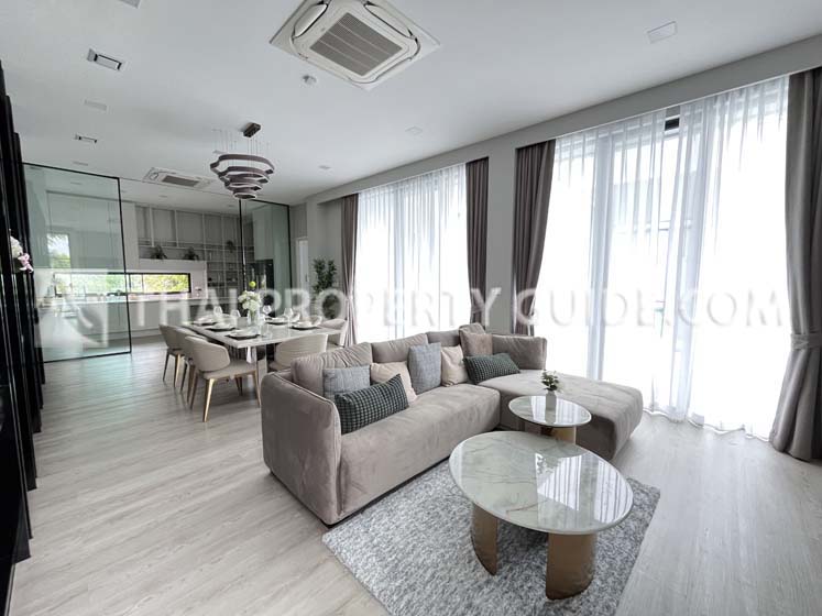 House with Private Pool in Krung Thep Kritha 